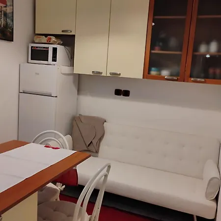 Poison 1 Apartmán